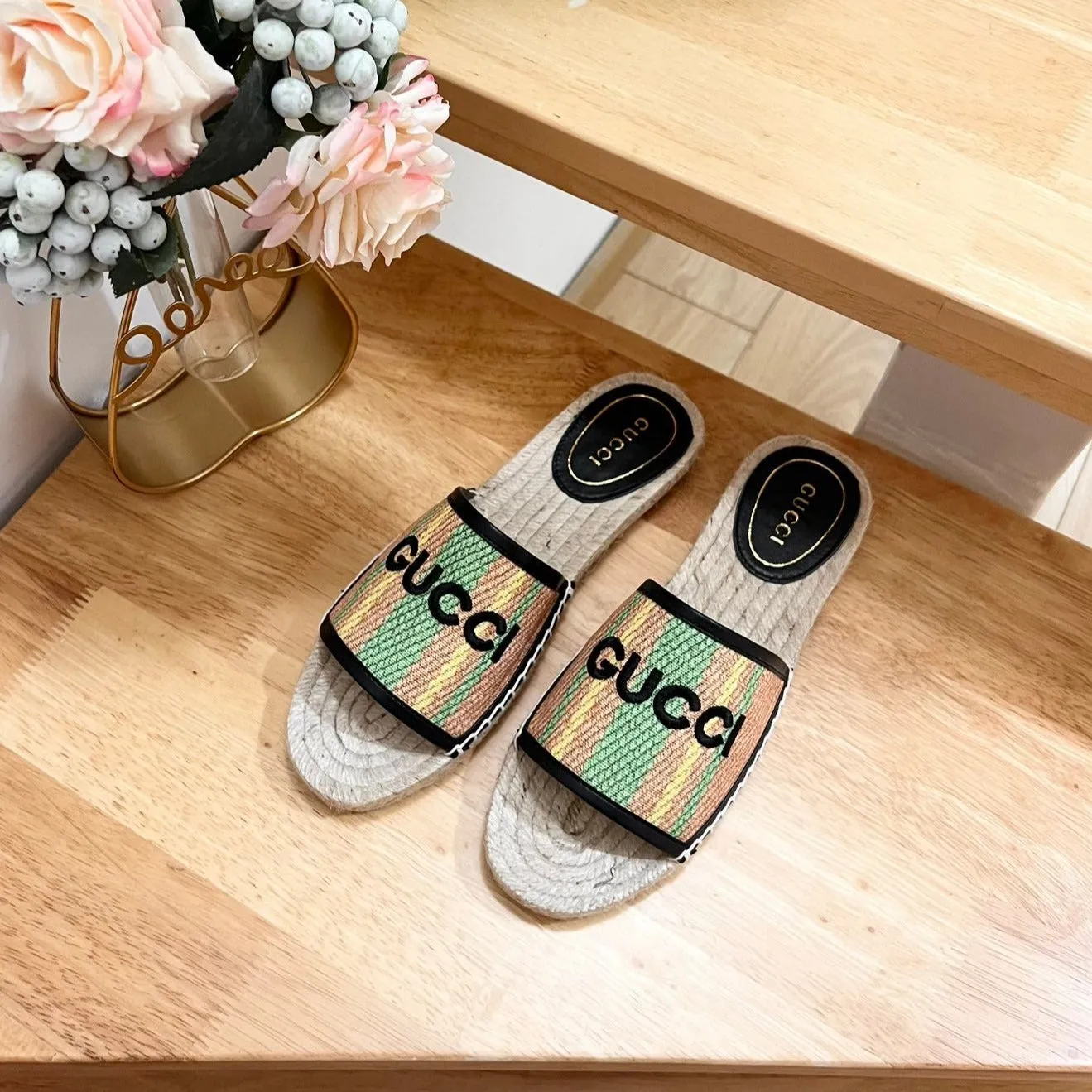 GG  Casual Style Slippers