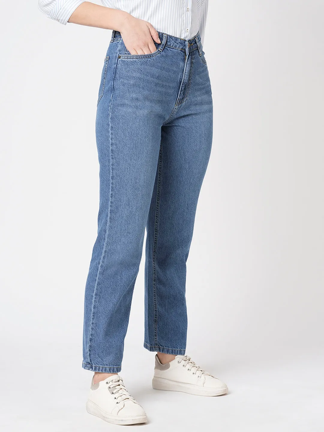 Women High Rise Relaxed Straight Fit